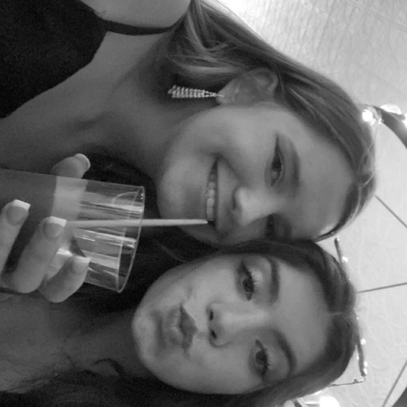 Meet your Posher, Lily - Picture 1 of 1